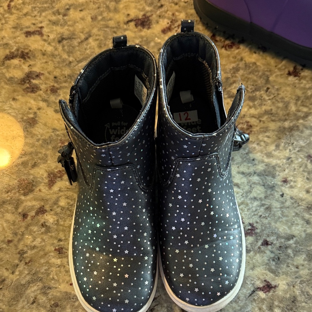 Stride Rite Black Starry Kids Boots
